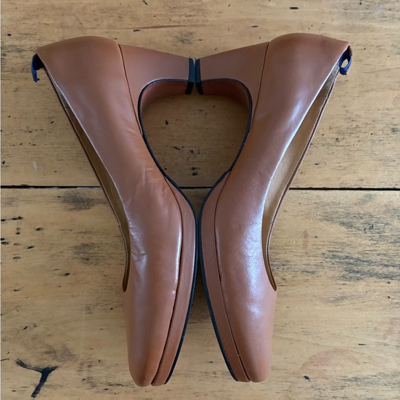 Dr. Liza sneaker pumps size 9 in VGUC - Picture 4 of 8